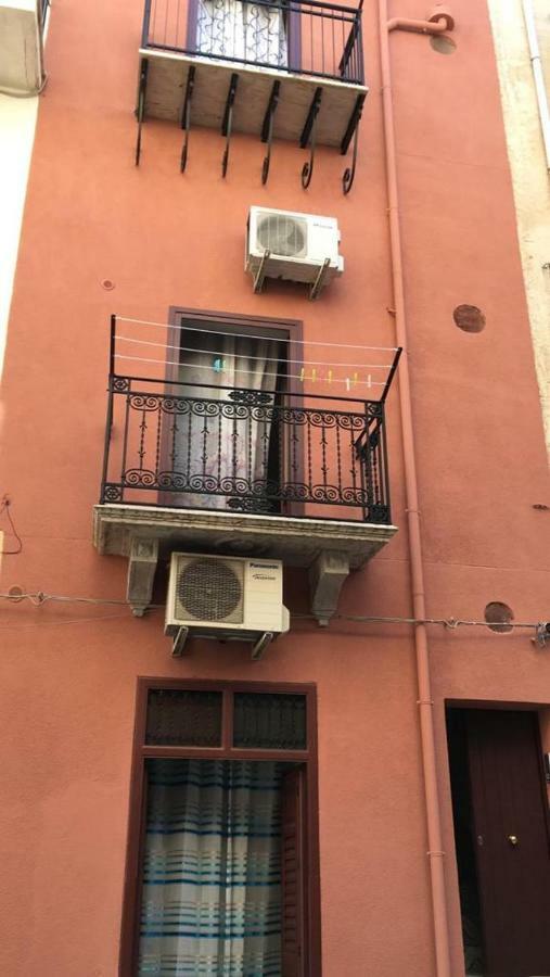 Casa Tiziana Apartment Кастеламаре дел Голфо Екстериор снимка